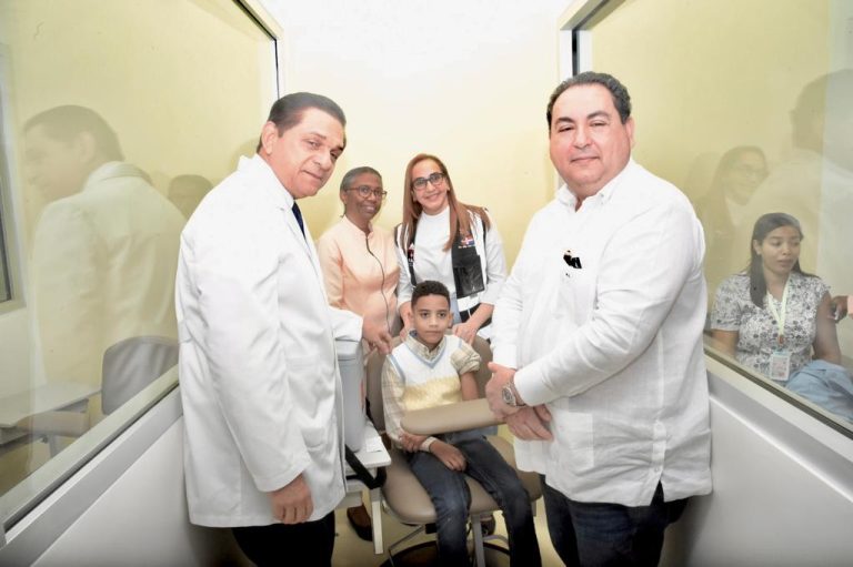 Ciudad Sanitaria Dr. Luis Eduardo Aybar, con  nuevo centro de vacunación