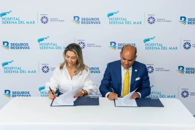 Seguros Reservas y el Hospital Serena del Mar formalizan alianza