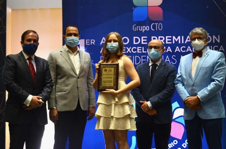 NP Grupo CTO premia la excelencia académica en residencias médicas