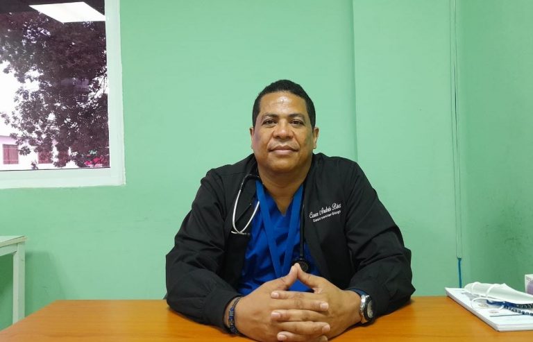 Especialista llama a no descuidar tratamiento hepatitis