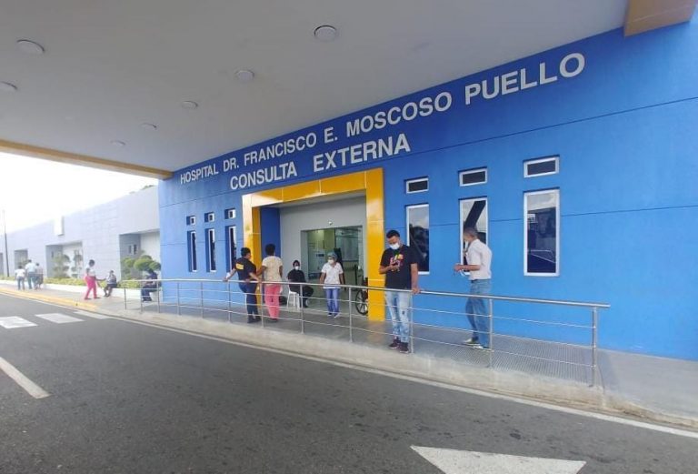 Pediatra del Moscoso Puello llama a velar por bienestar de niños